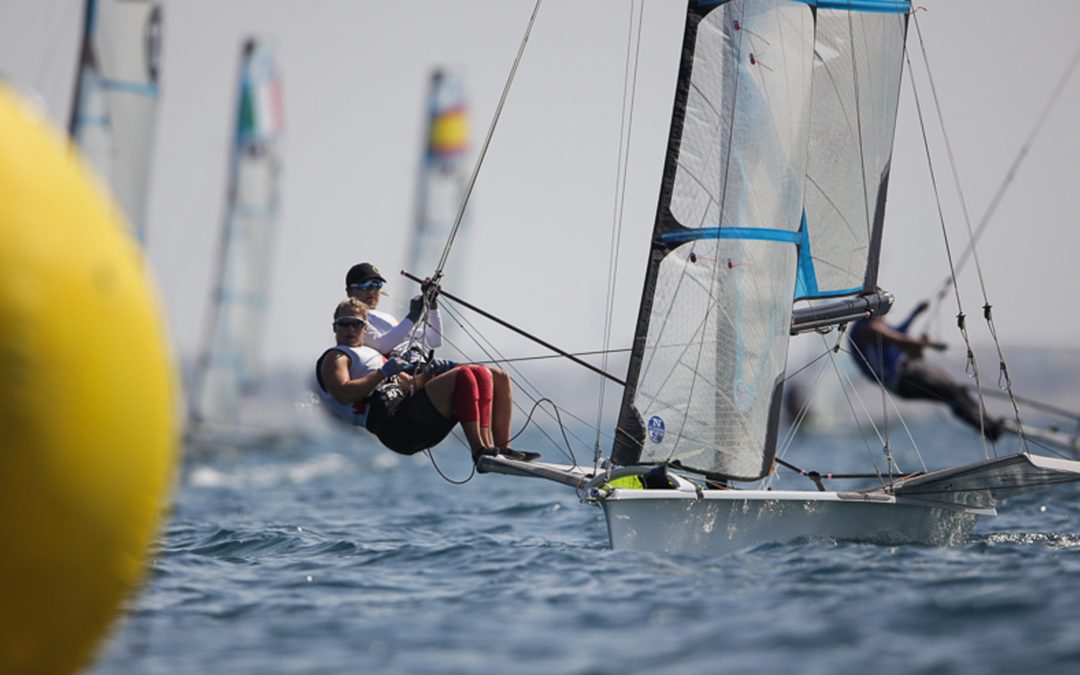 Antonia et Georgia Lewin-LaFrance enregistre la meilleure performance canadienne de l’histoire aux Championnats du monde de voile en 49er FX 2021