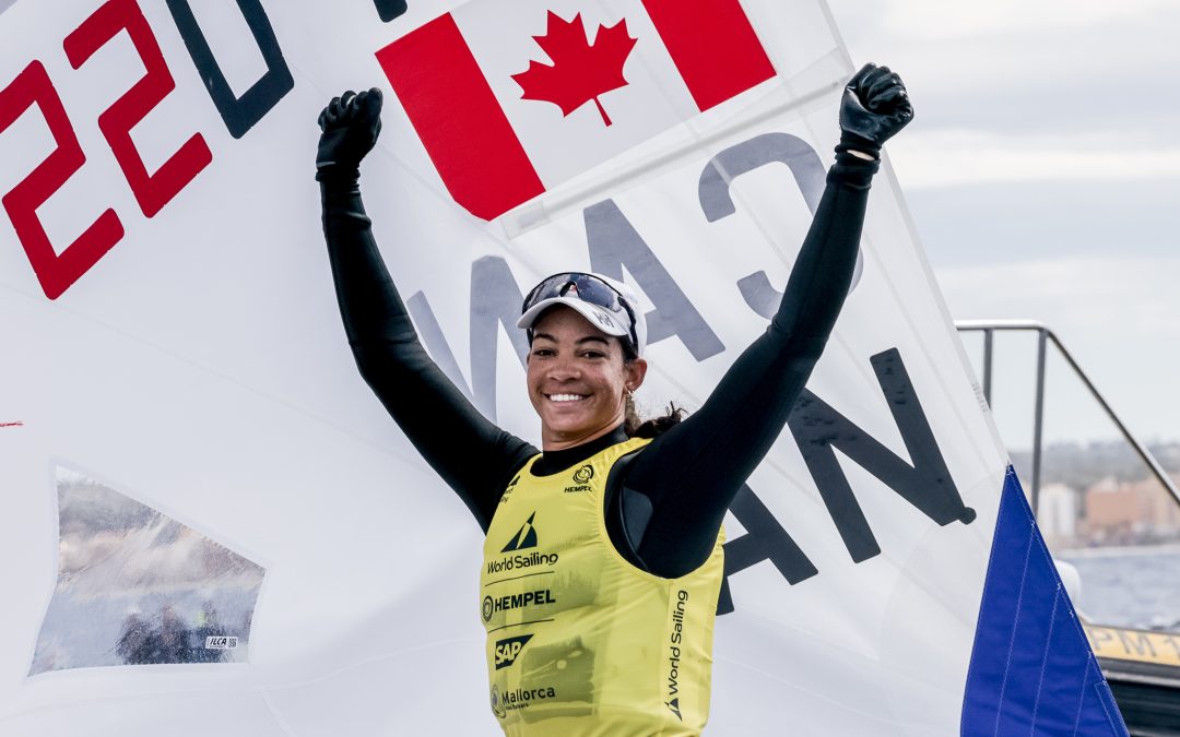 Sarah Douglas remporte l’or en ILCA 6 à la Coupe du monde Hempel de World Sailing en Espagne