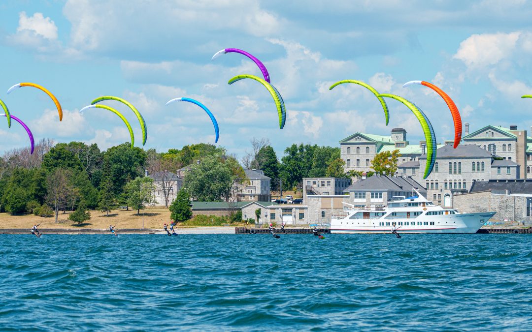 Kingston accueillera les Championnats séniors en Kiteboarding 2023 de Voile Canada