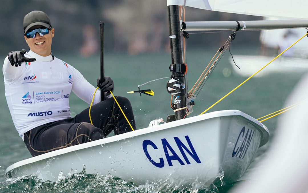 Sullivan Nakatsu réalise la meilleure performance canadienne en ILCA 6 masculin de l’histoire aux Championnats du monde de la jeunesse en voile 2024